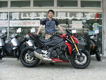 Sbs Fukuoka 当店のお客様 福岡市博多区にあるsbs Fukuoka Sbs福岡 です スズキをはじめとした国内4メーカーの新車 中古車取り扱いのバイクショップです