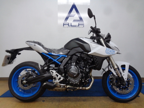 スズキ GSX-8S (97.9万円)