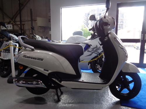 スズキ アドレス125