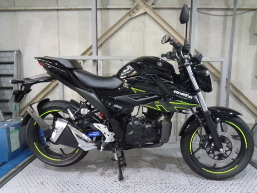 スズキ ジクサー150 価格: ASK