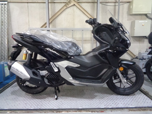 ホンダ ADV160 (49.5万円)