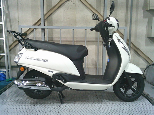 スズキ アドレス125
