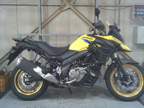 スズキ Vストローム650XT