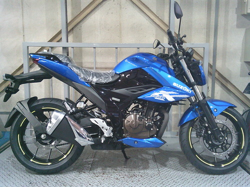 スズキ ジクサー250