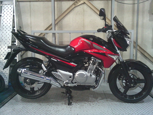 スズキ GSR250