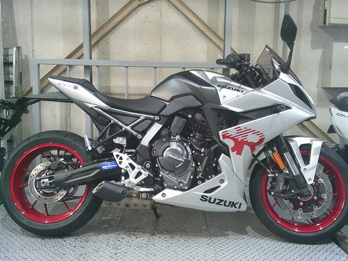 スズキ GSX-8R (114.4万円)